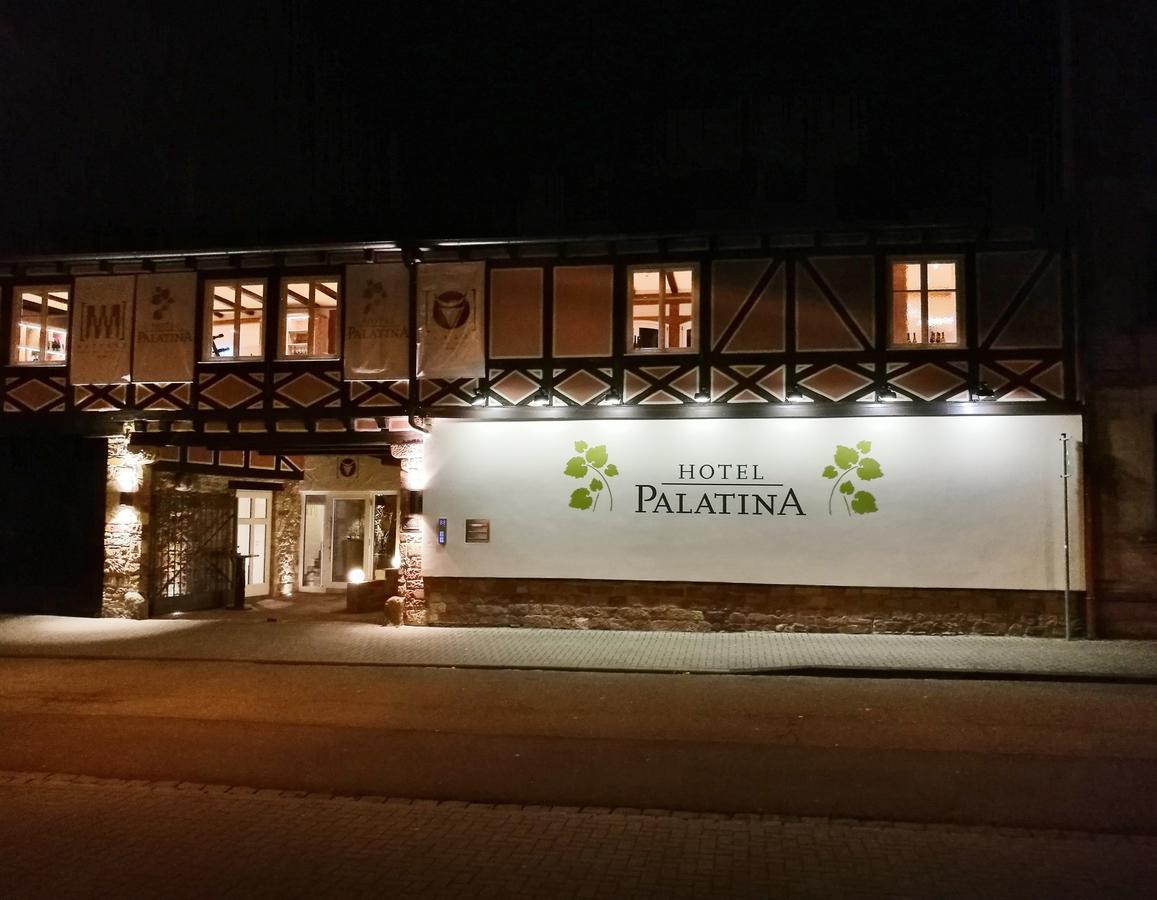 Hotel Palatina "Hotel-Restaurant" Neustadt an der Weinstrasse Exterior photo